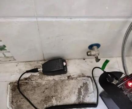 阿尔山屋顶漏水维修公司分享下卫生间漏水的危害及解决方法